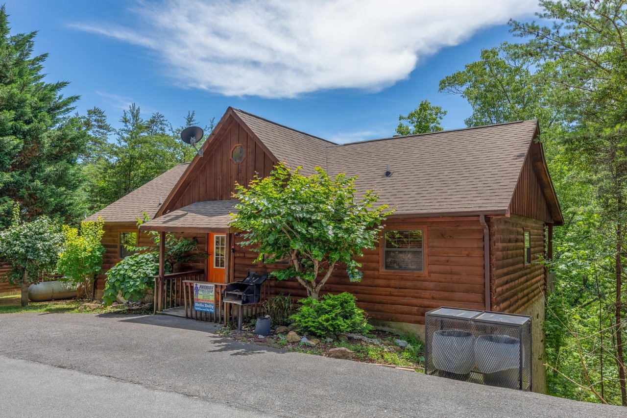 Hello Dolly, a 1 bedroom cabin rental located in Pigeon Forge