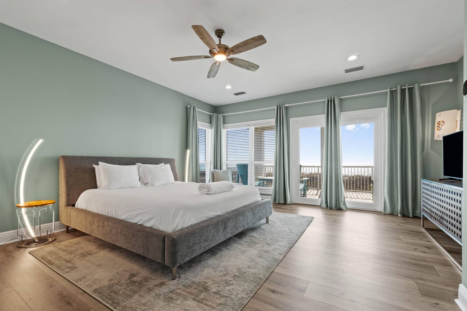 Master Bedroom King