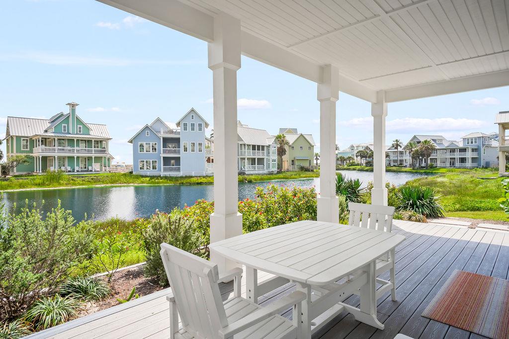 1st Floor, Back Porch