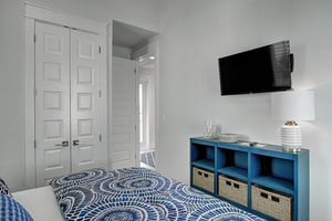 King Bedroom, 2nd Floor