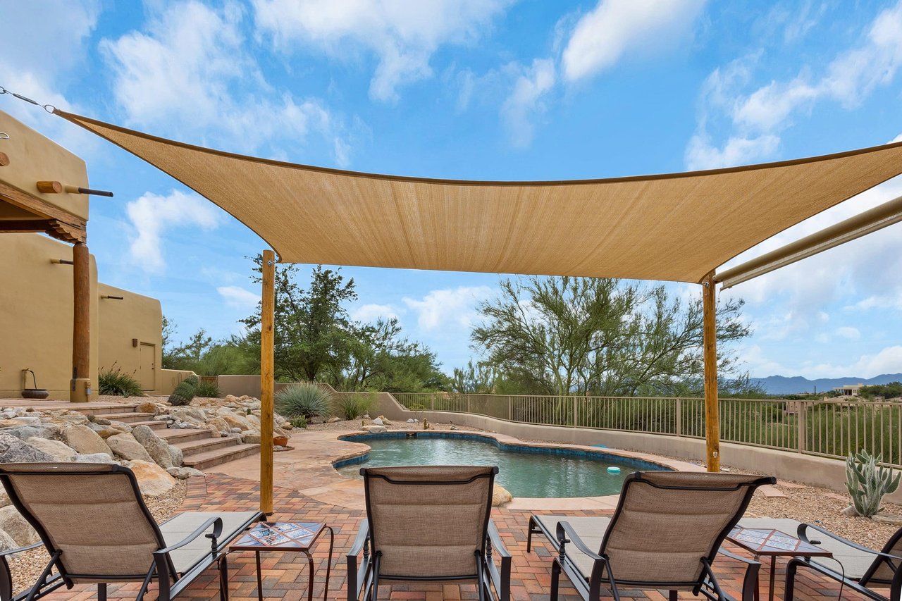 Lounging area