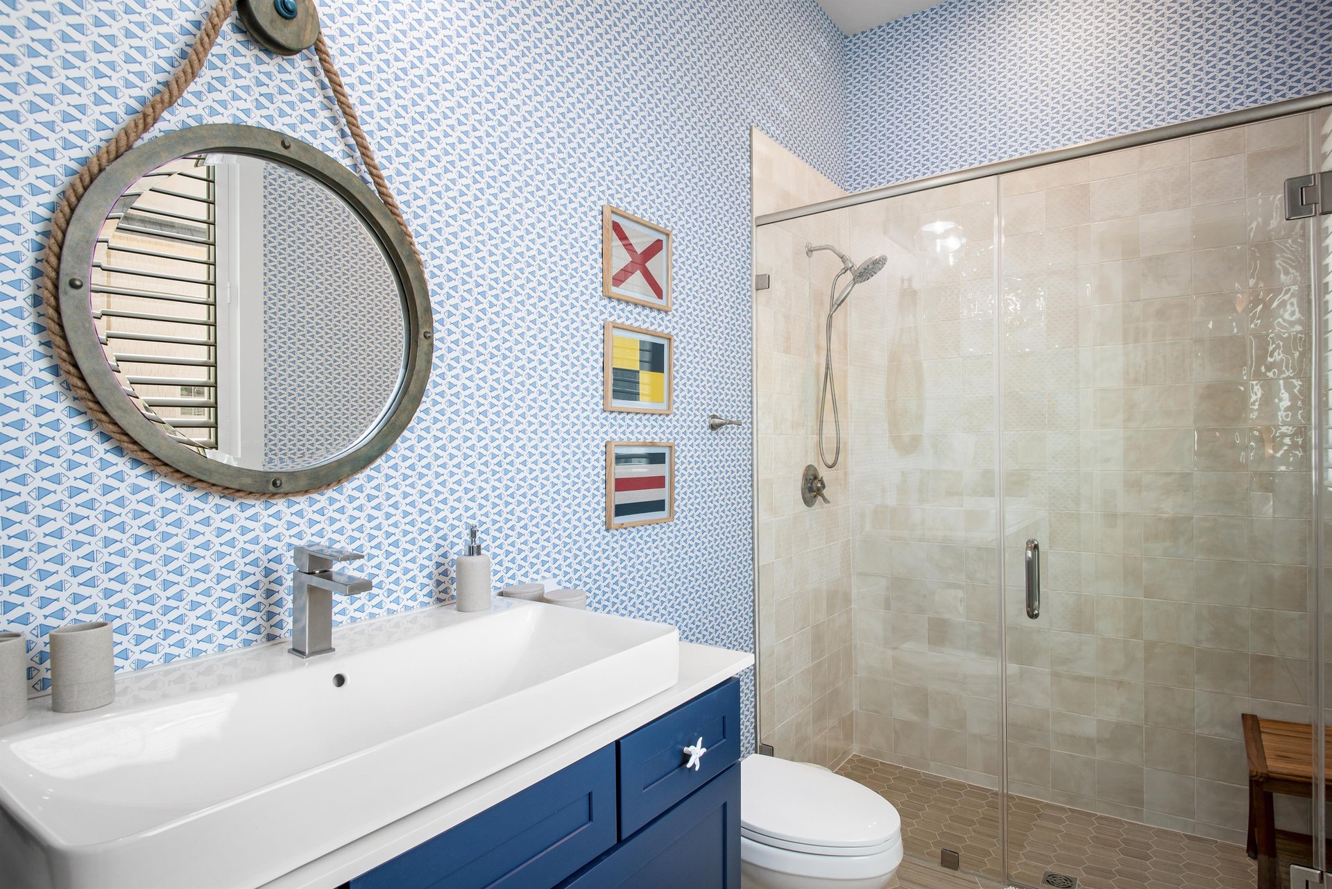 Bunk Bathroom, 1st Floor