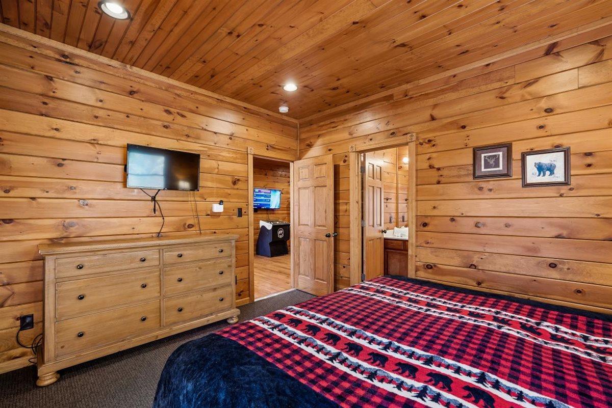 Downstairs King Bedroom