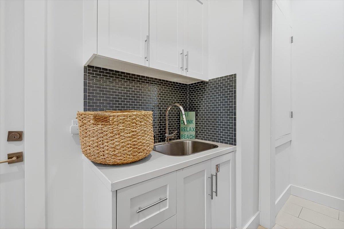 Laundry Room, 1st Floor