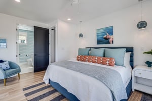 King Bedroom, 3rd Floor