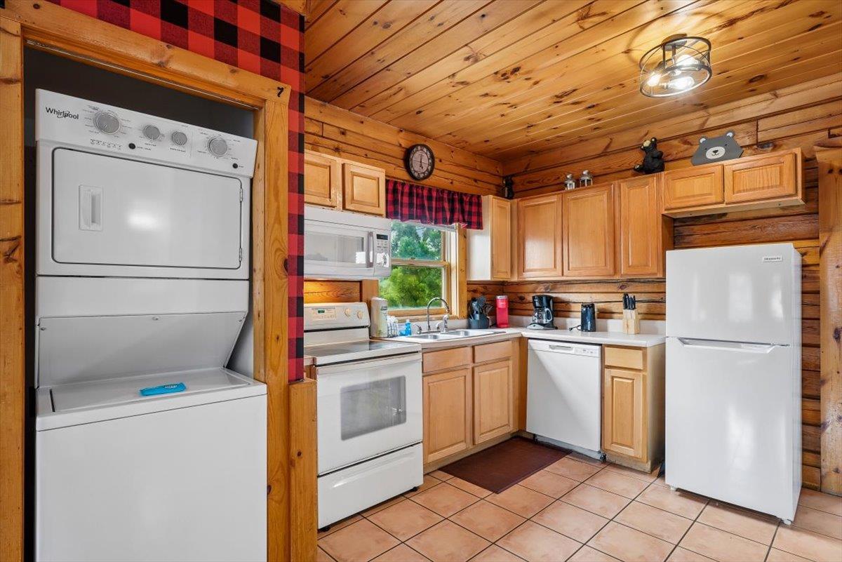 15Kitchen