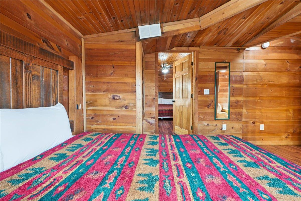 45Primary Bedroom