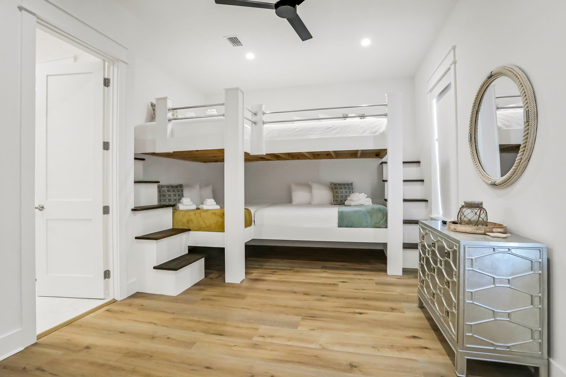 Emerald Bay Paradise 25