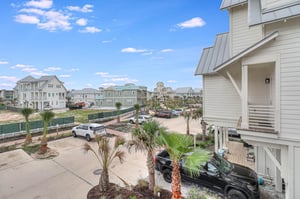 Wrap Balcony Front Lounge Community View, 2nd Floor