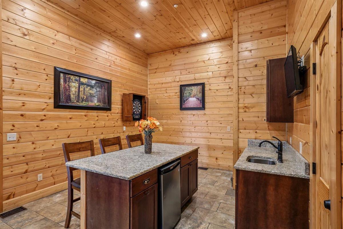 095Wet Bar