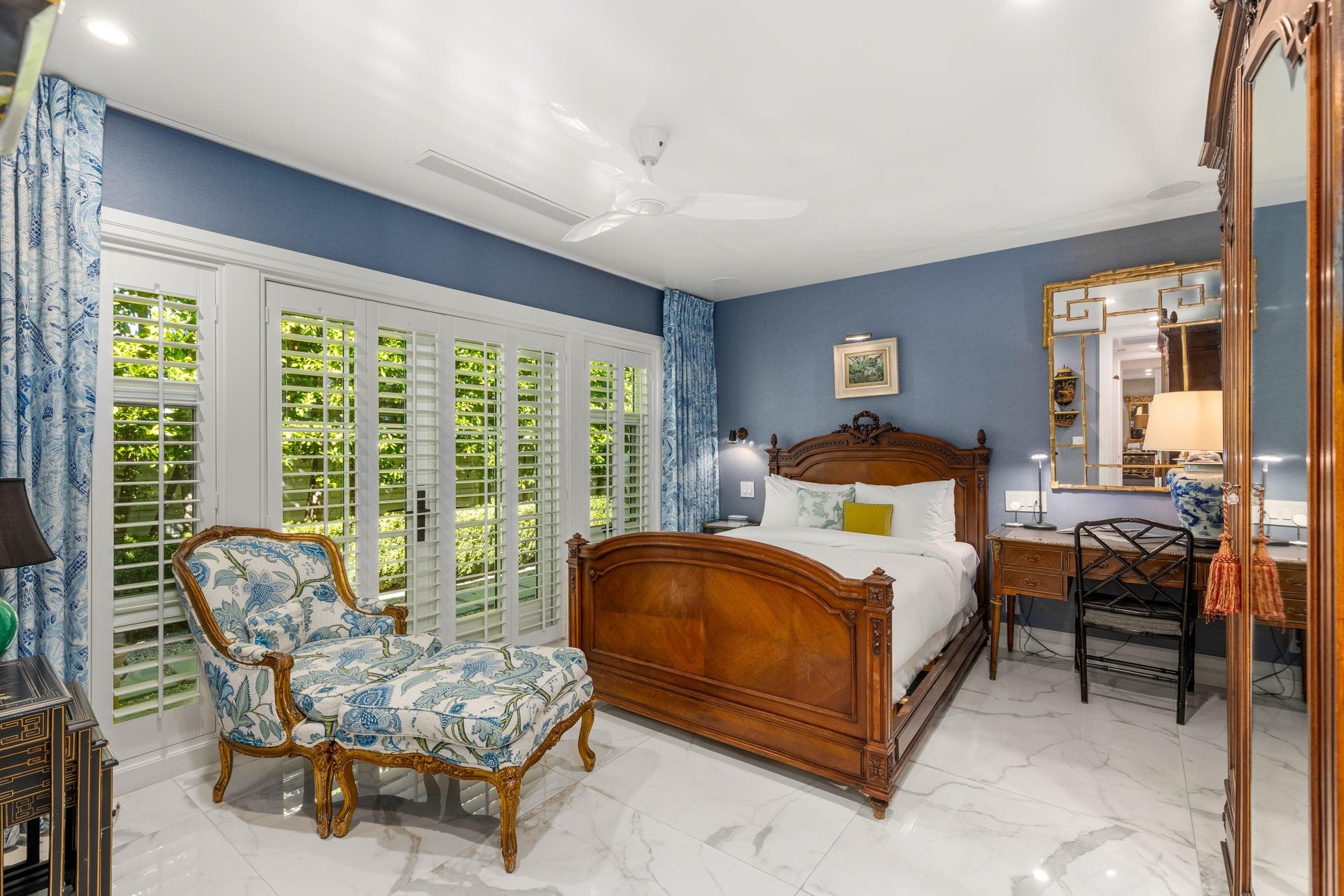 Guest bedroom