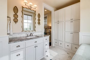 Queen Suite, 2nd Floor