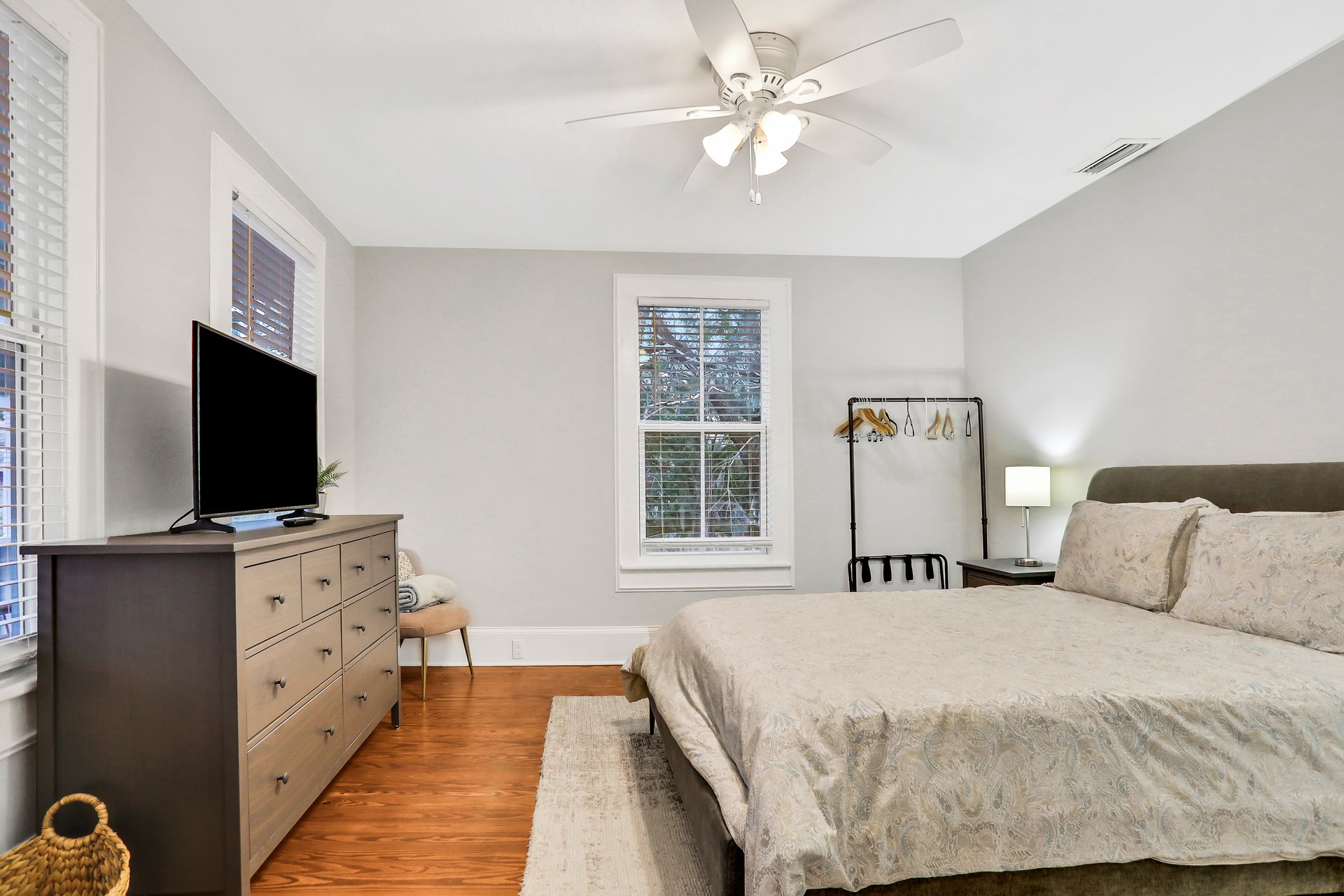 Oneida Street Haven 25