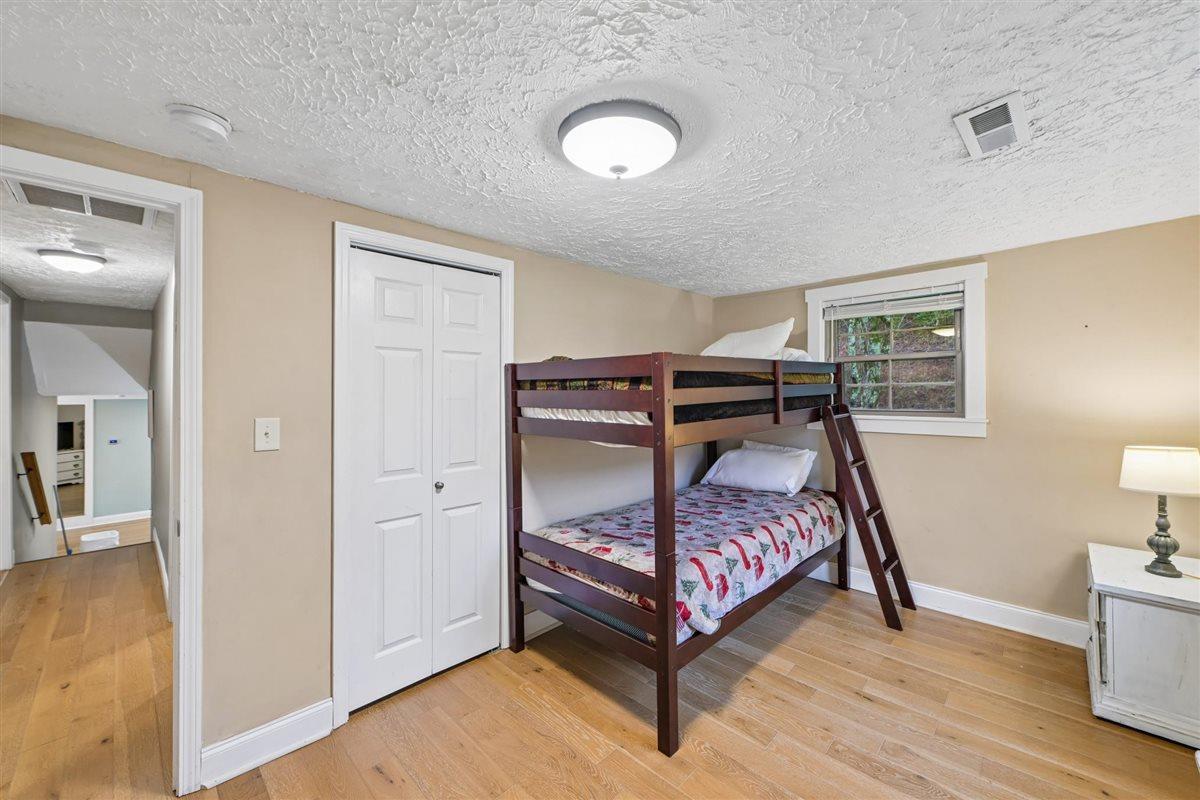 73Bedroom