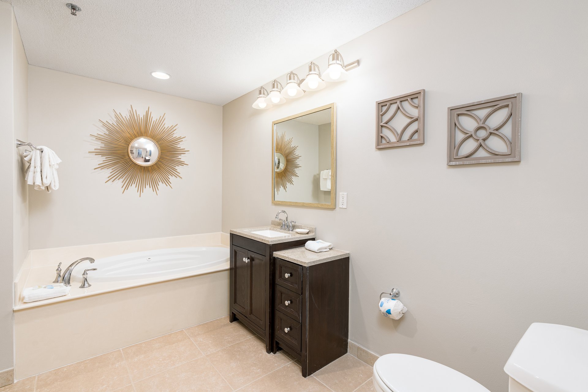 Escapes to the Shores 504 19