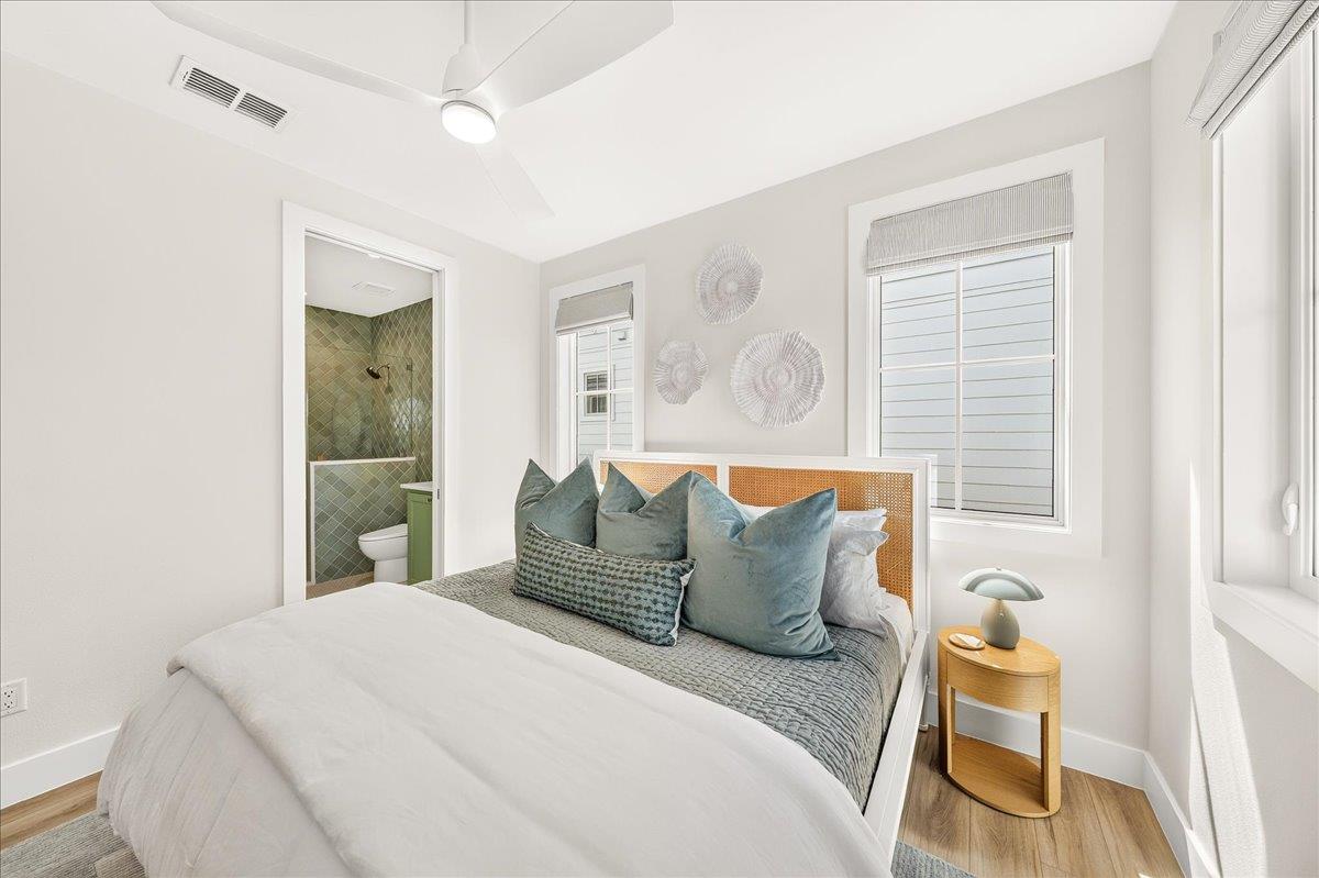 King Bedroom, 1st Floor
