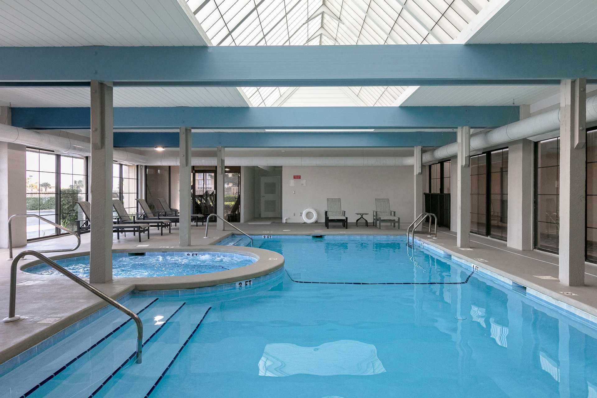 4378040.jpg