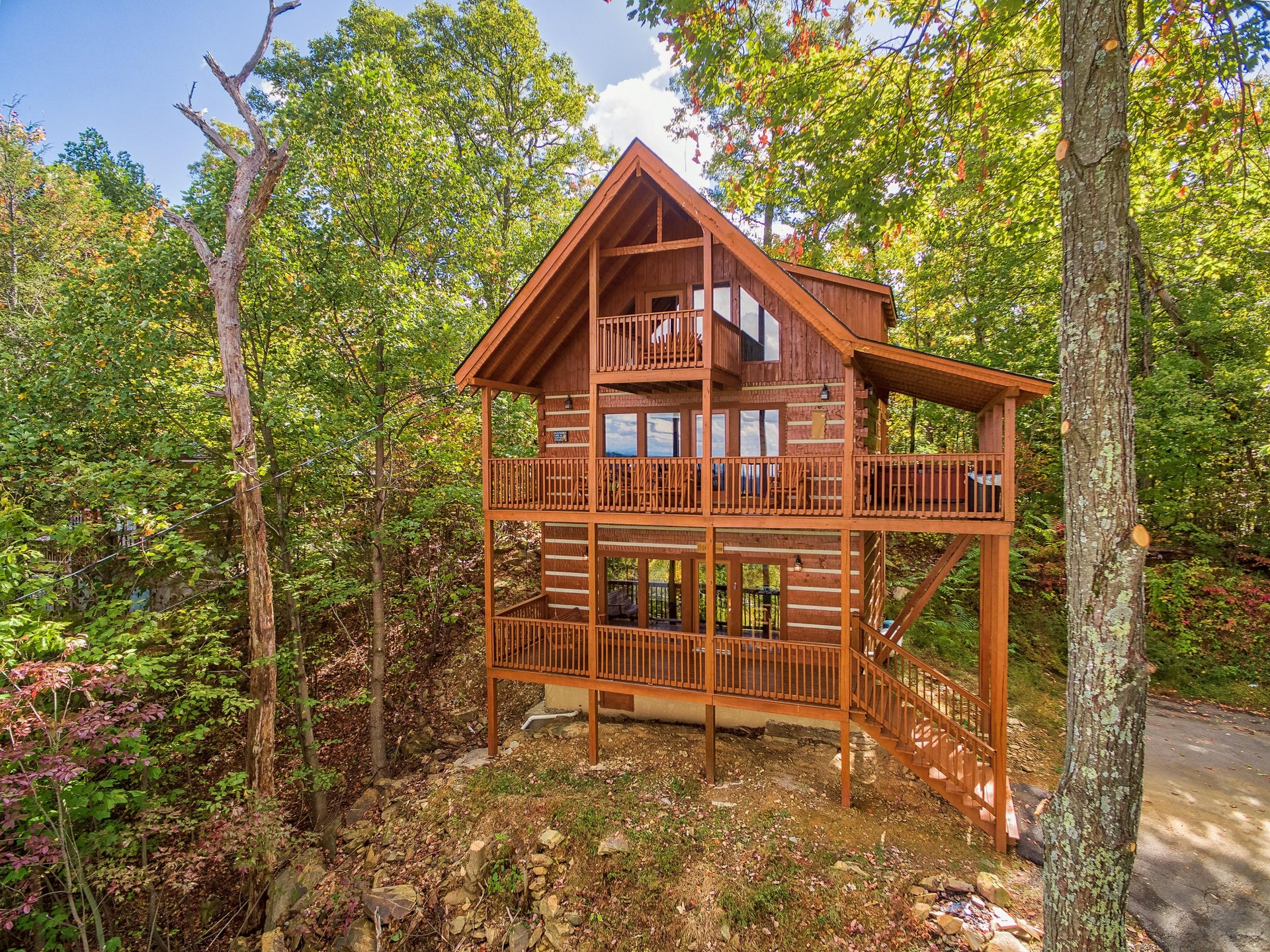 EllaVation, a 3 bedroom cabin rental located in Gatlinburg