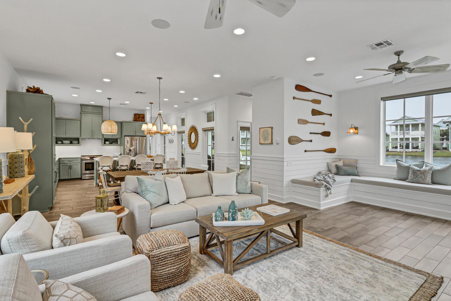 Living Area, 1st Floor