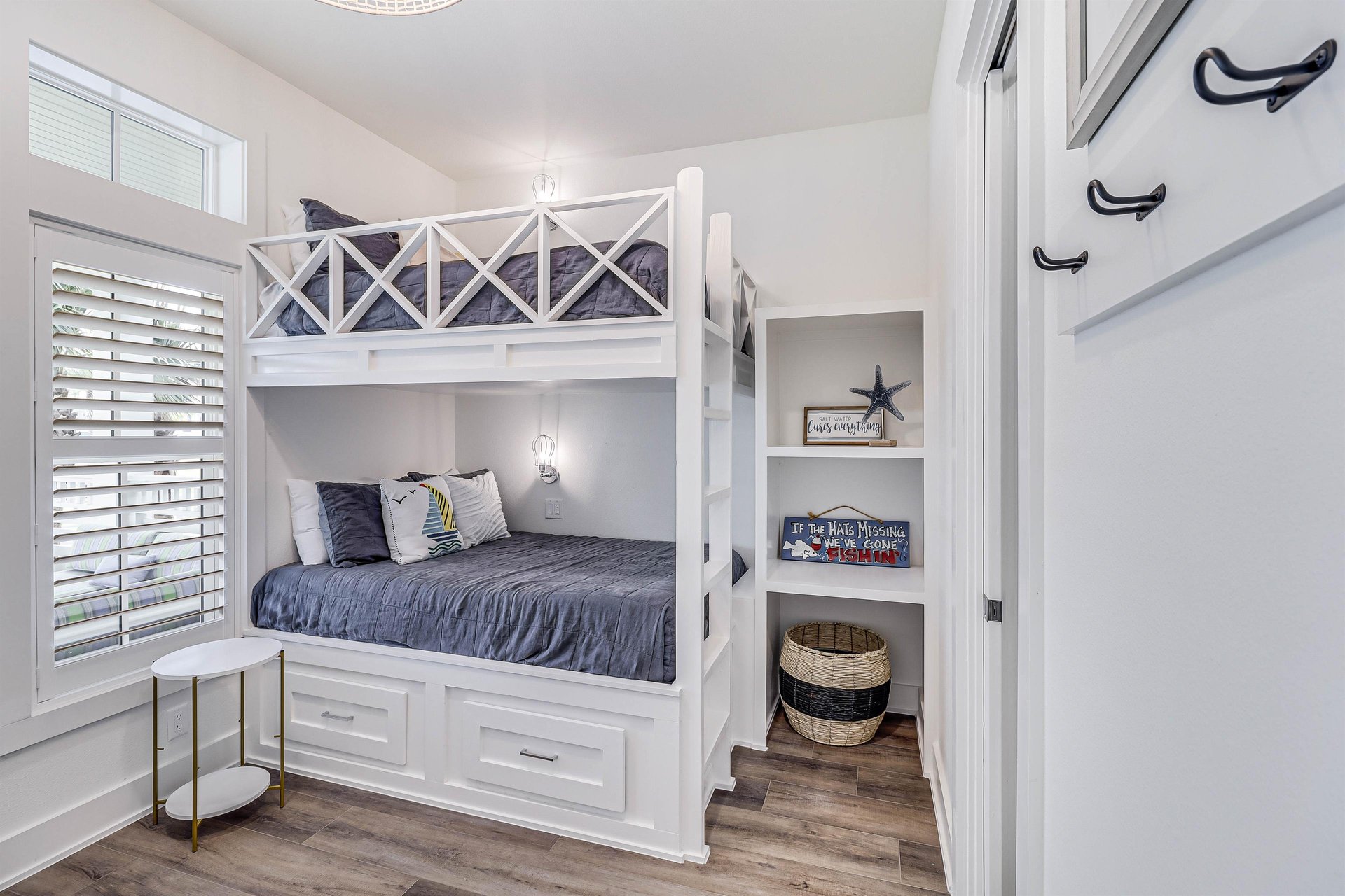 FullFull Bunk Bedroom  Right, 1st Floor