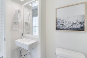 Powder Room, 1st Floor