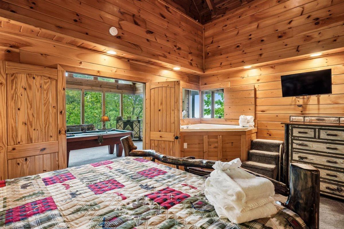 37Bedroom