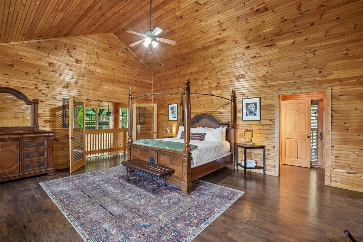 029Primary Bedroom