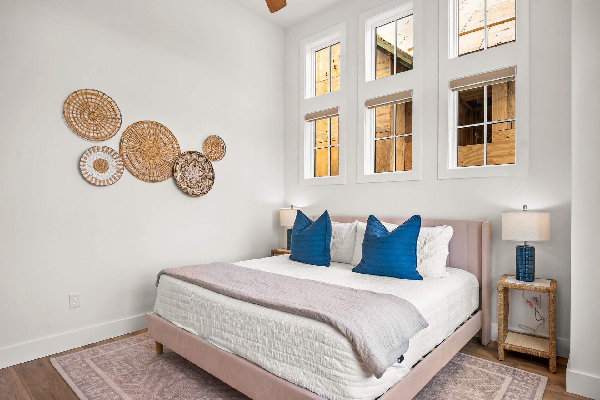 King Bedroom, 2nd Floor