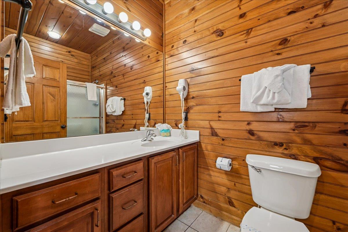 25Primary Bath