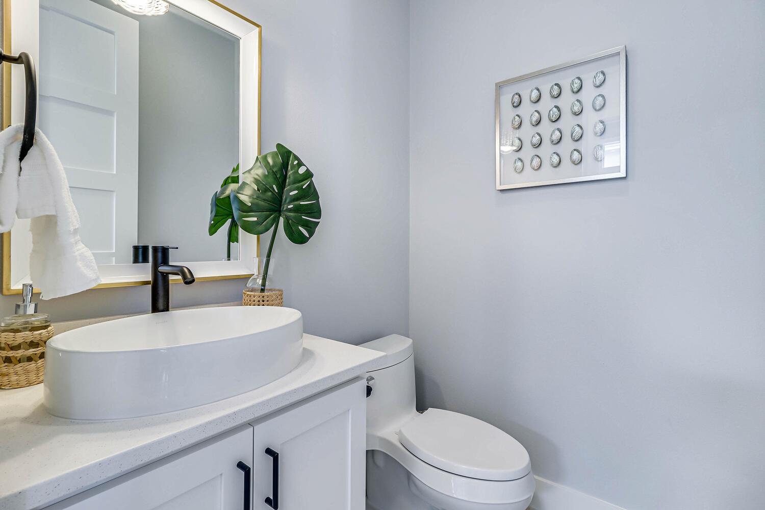 Powder Bath, 2nd Floor