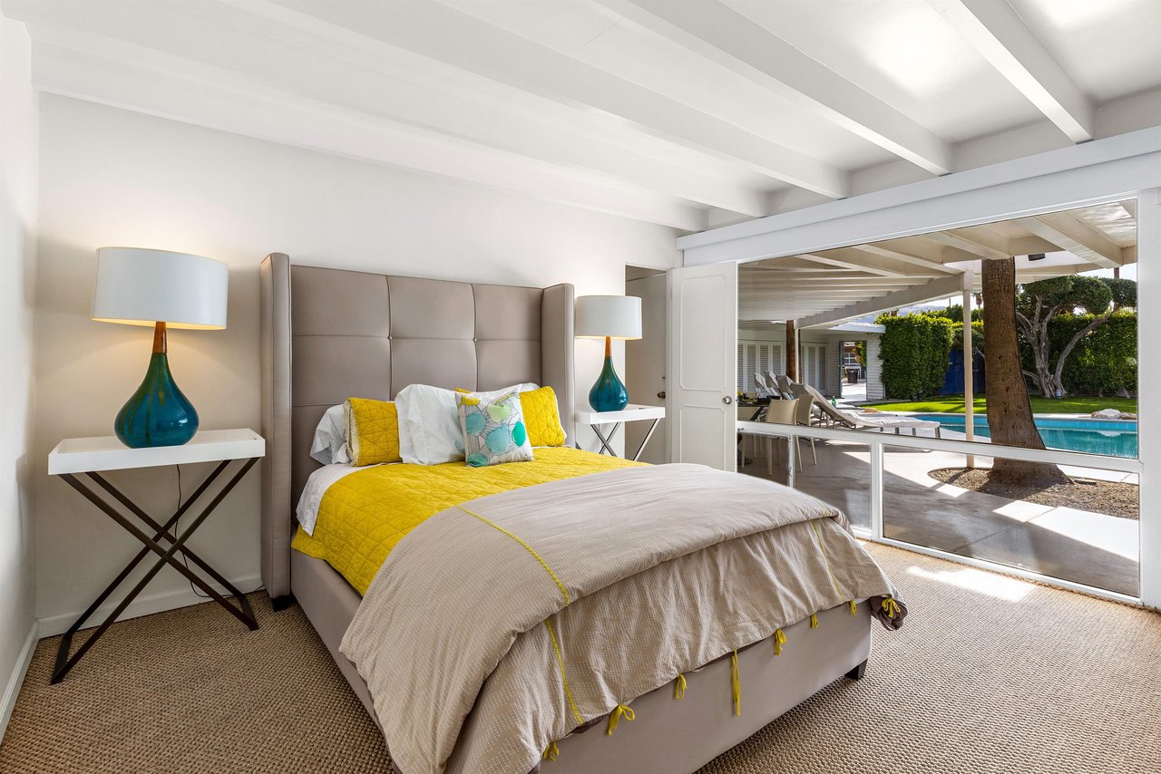 Pleasant guest room