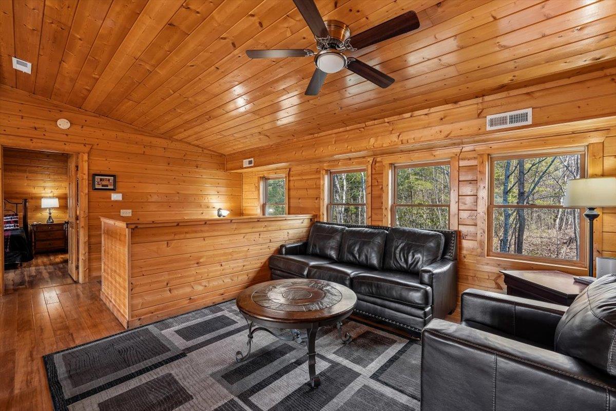 17Family Room