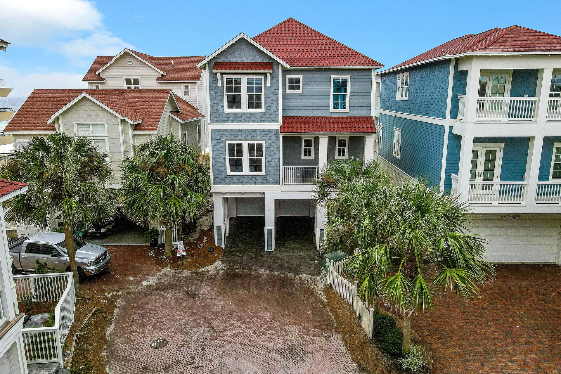 Tiffanys Beach Club 39