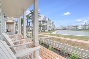 Lakeside Deck, 1st Floor