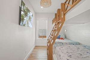 TwinQueen Bunk Room, 1st Floor