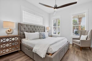 King Bedroom Suite, 1st Floor