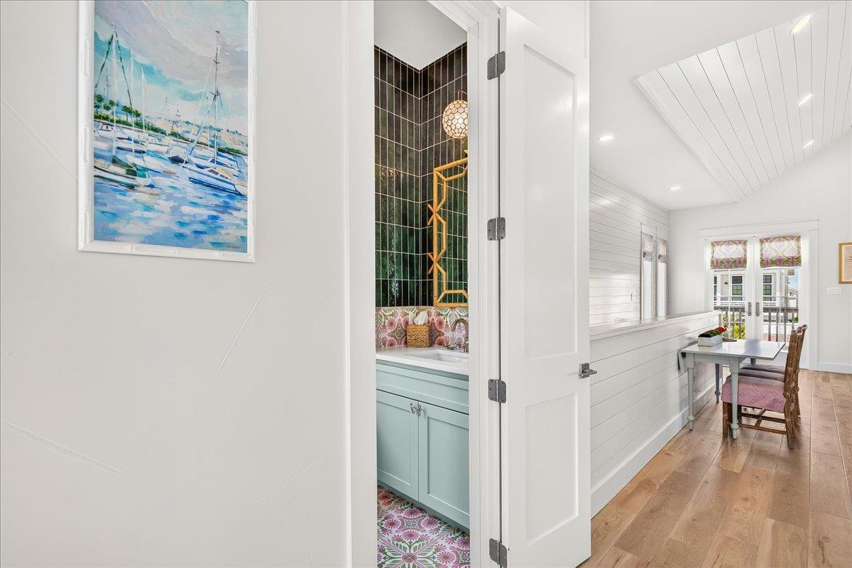 Half Bath, 2nd Floor