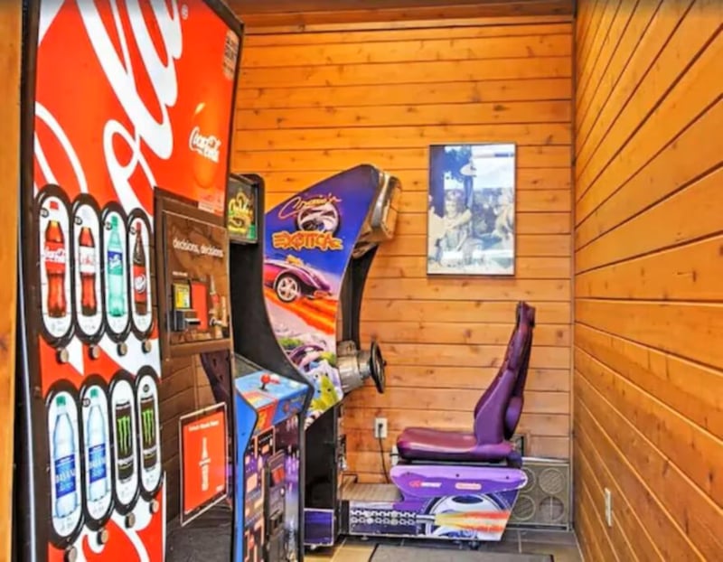 Resort Arcade Games