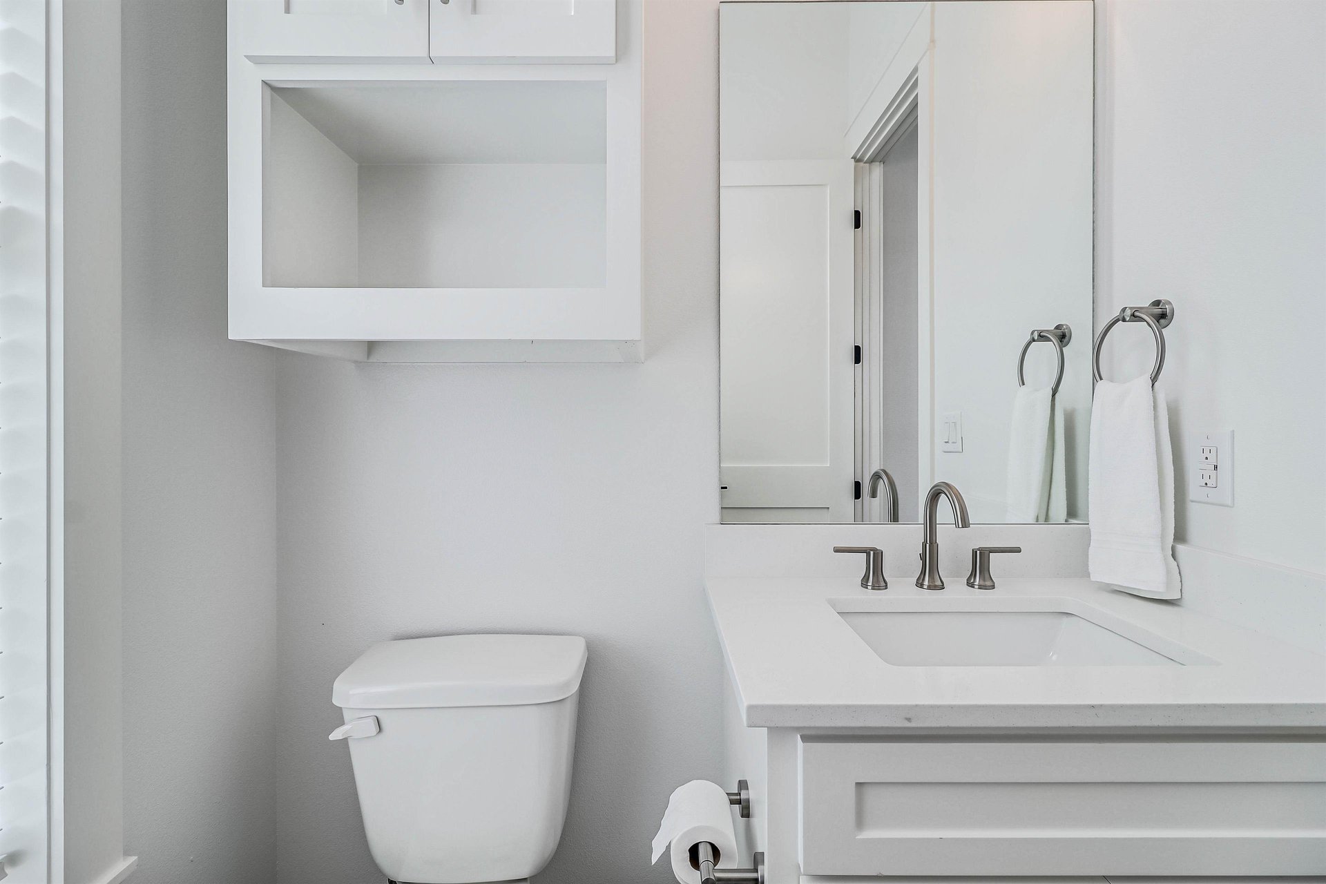 Powder Room, 2nd Floor