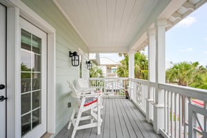 2nd Floor Front Balcony