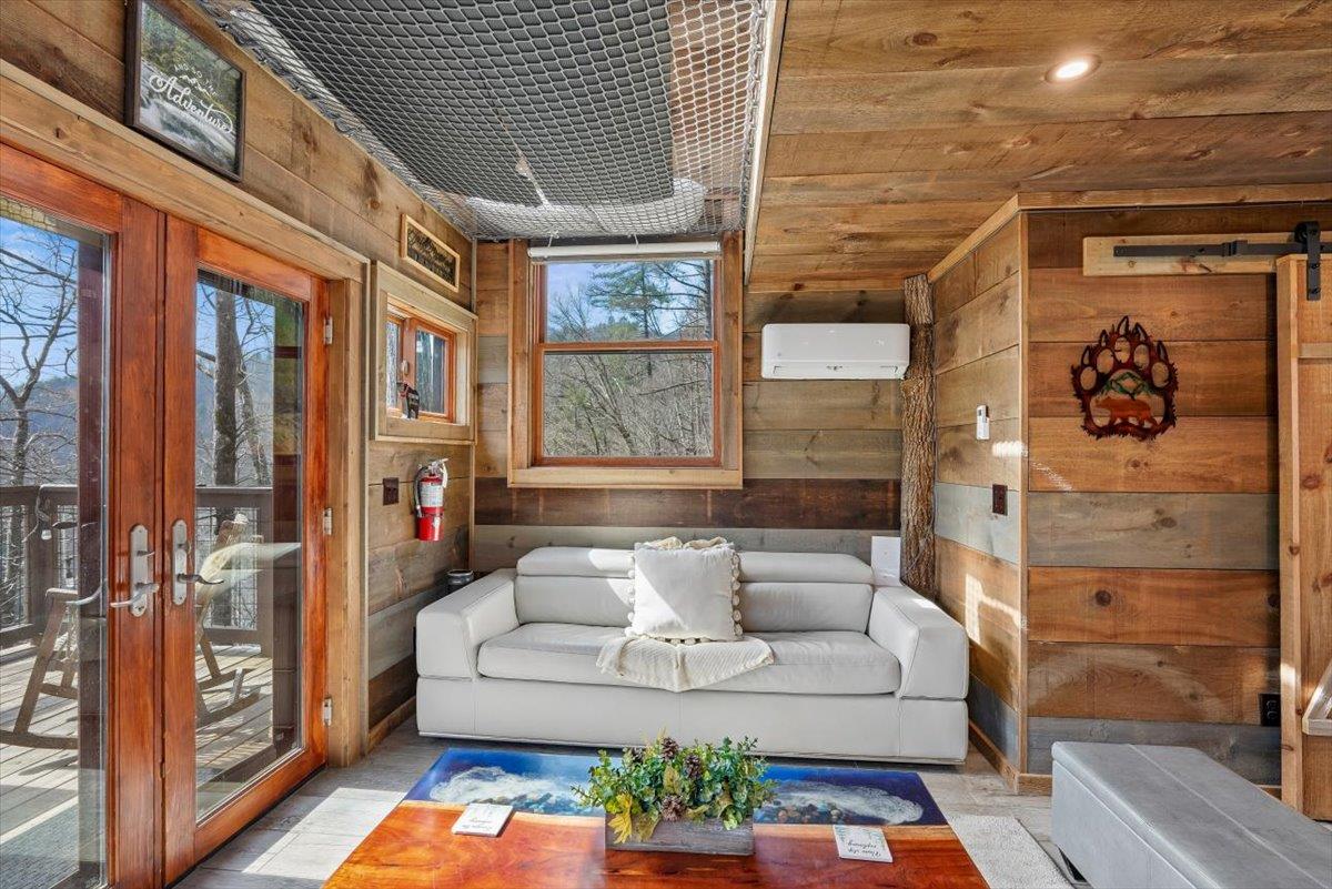21Living Room