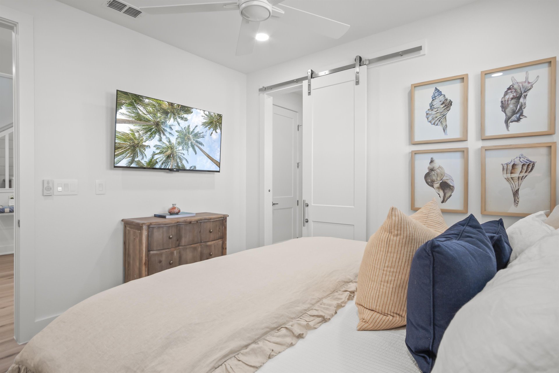 Second King Bedroom, 1st Floor