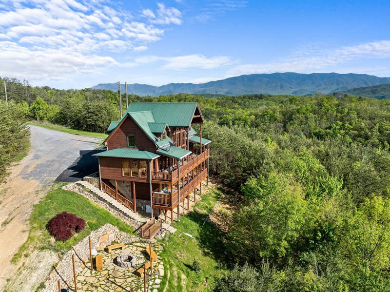 Sideback view of Mountain Bliss cabin