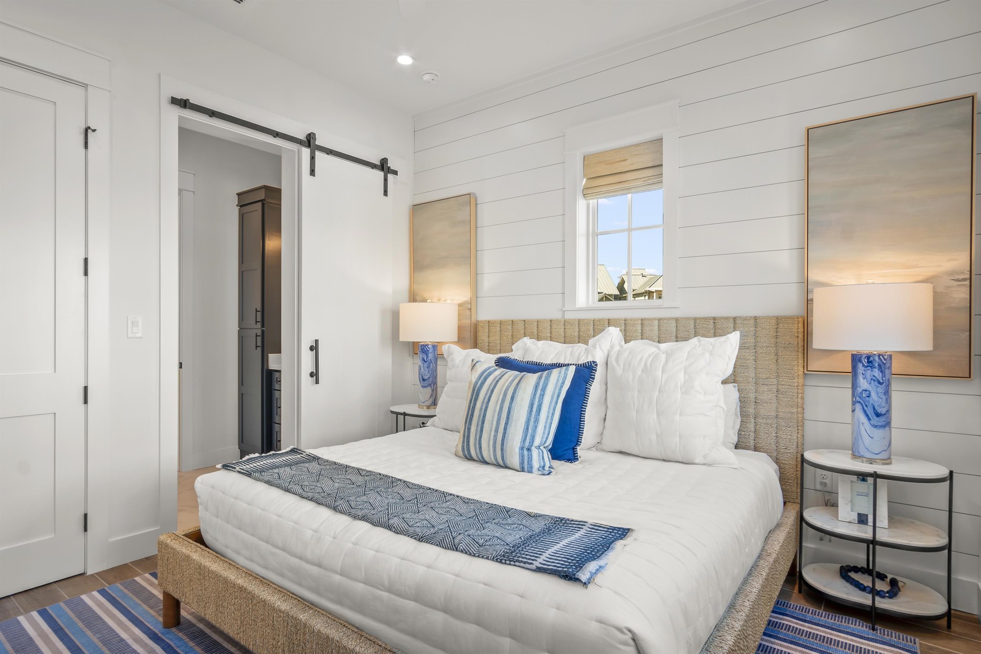 King Bedroom, 1st Floor