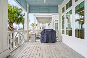 Lakeside Porch, 1st Floor