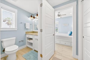 1st Floor, Shared Bathroom