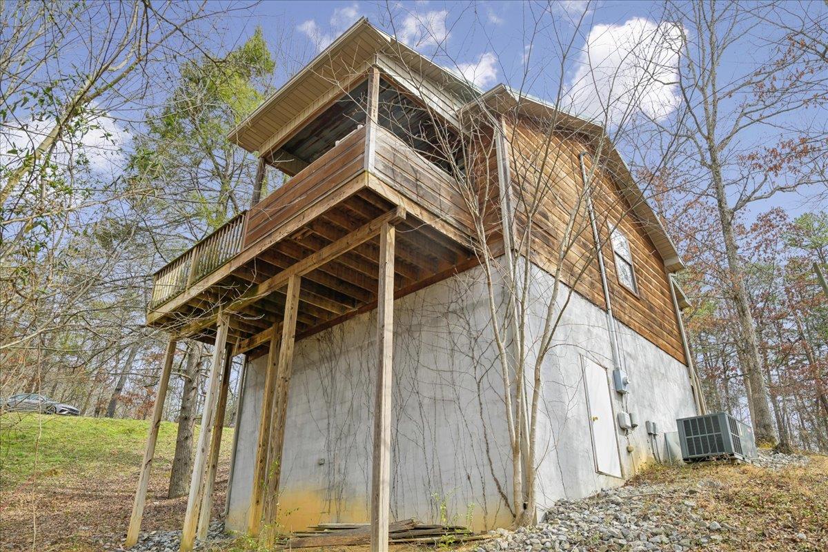 25Back Elevation