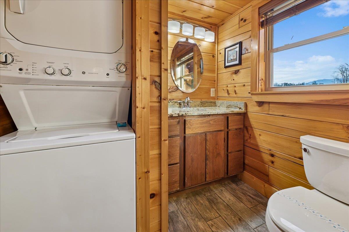 68Laundry Main Level