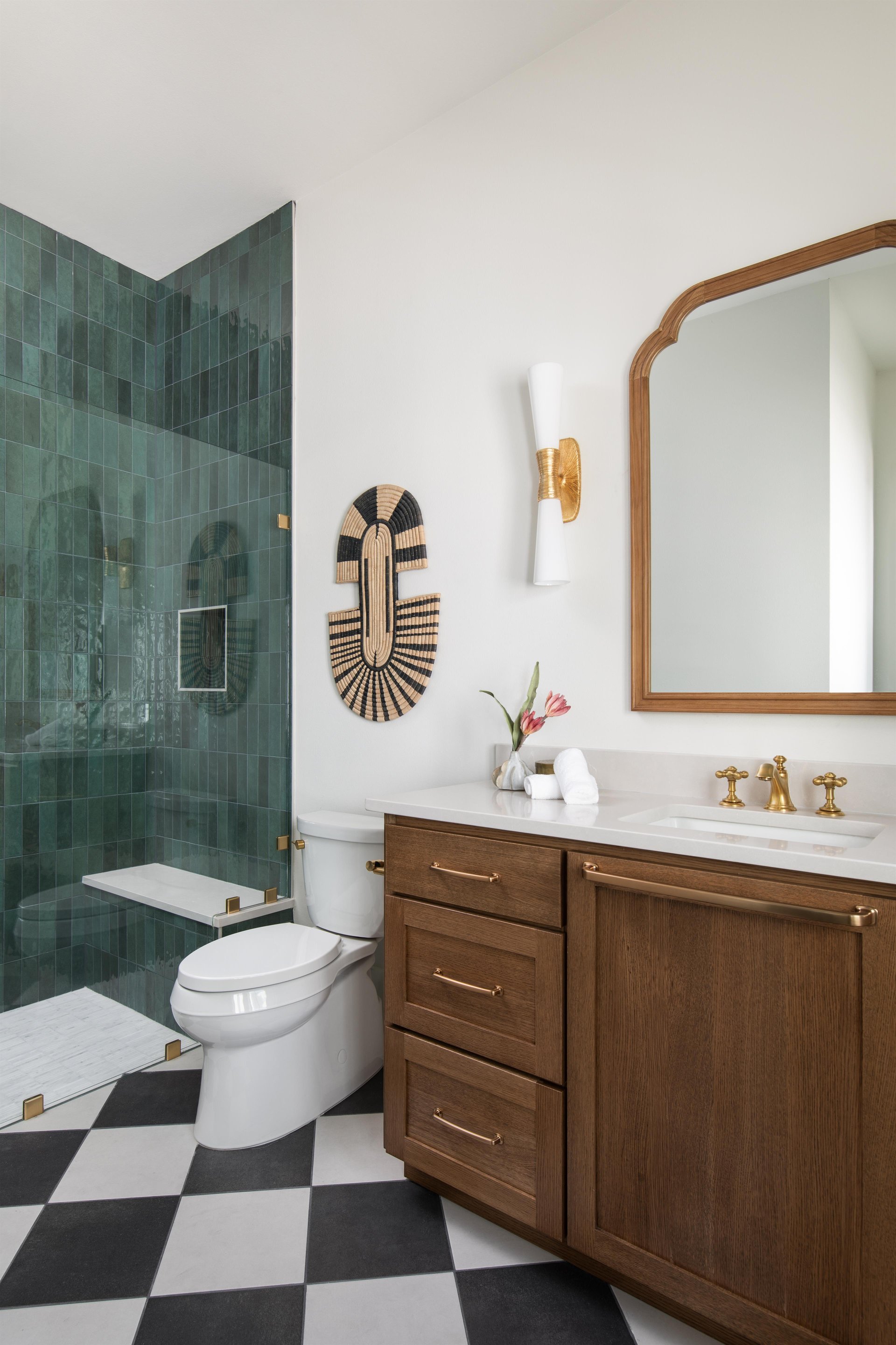 Third King Bathroom, 2nd Floor