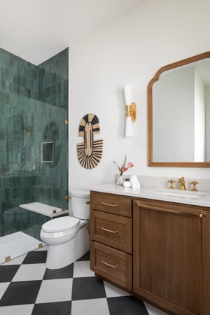 Third King Bathroom, 2nd Floor